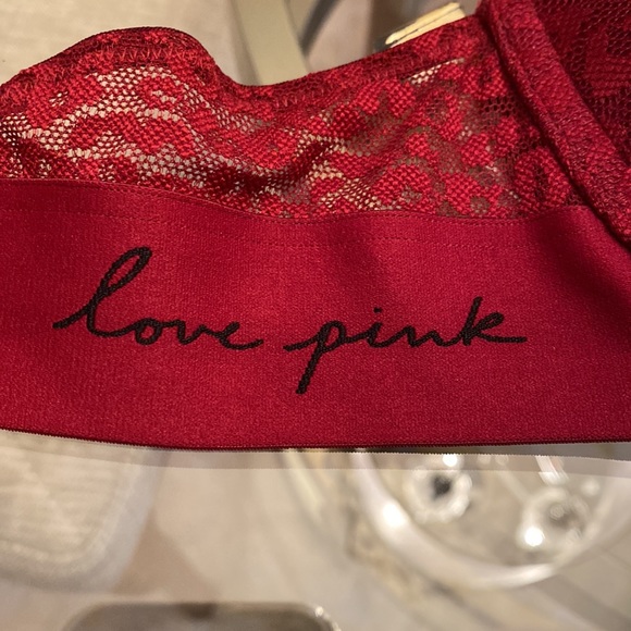 Pink Victoria's Secret leopard bra - Picture 7 of 7